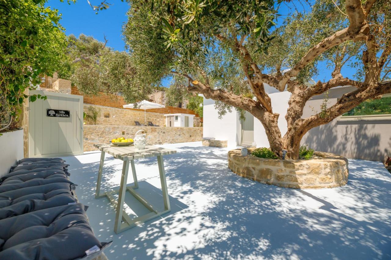 Villa Evrithea Kallergiana Bagian luar foto